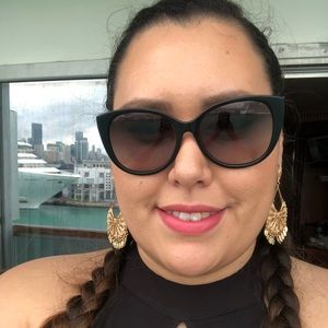 Meet your Posher, Kristin